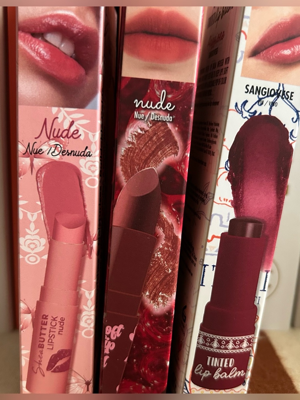 🤎 NEW 🤎 Bundle Of 3 Lip Sticks & Lip Balms 🤎 - Picture 3 of 3
